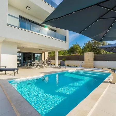 032 - Adriatic Luxury Villa